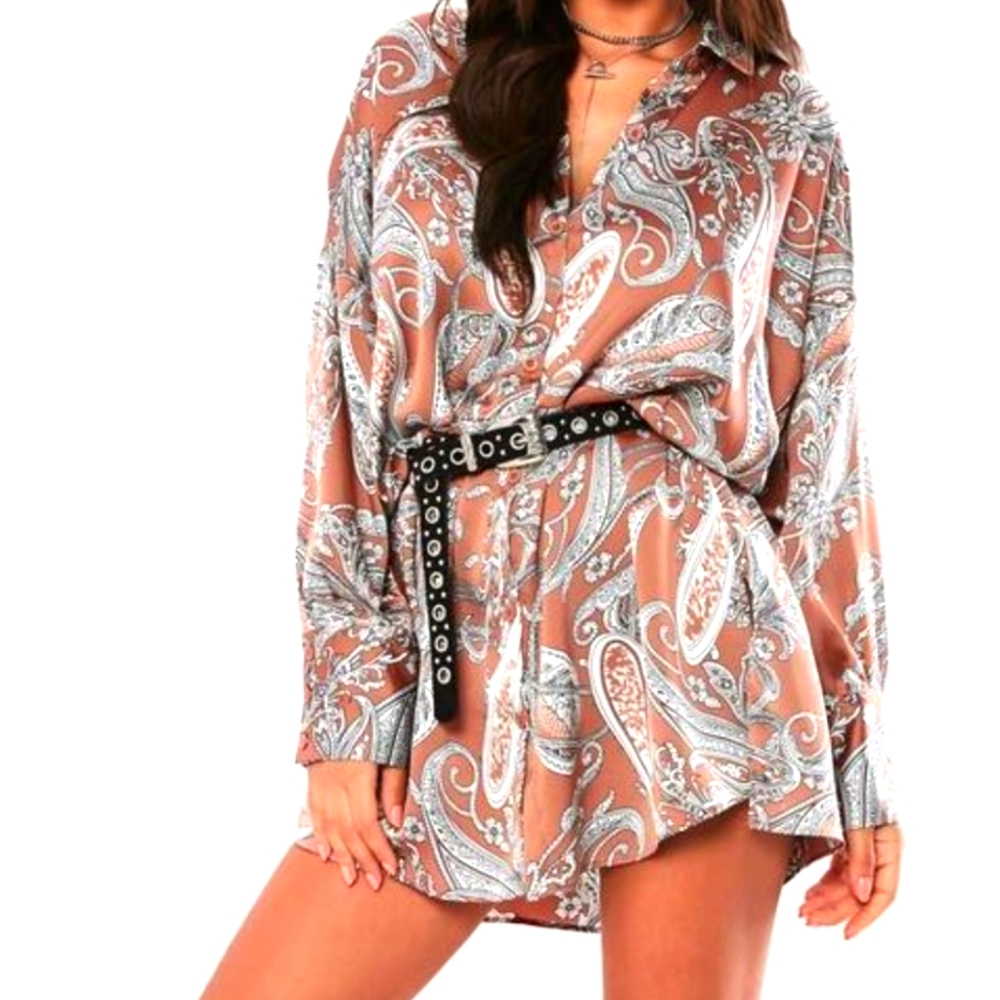 Oversized dip back shirt